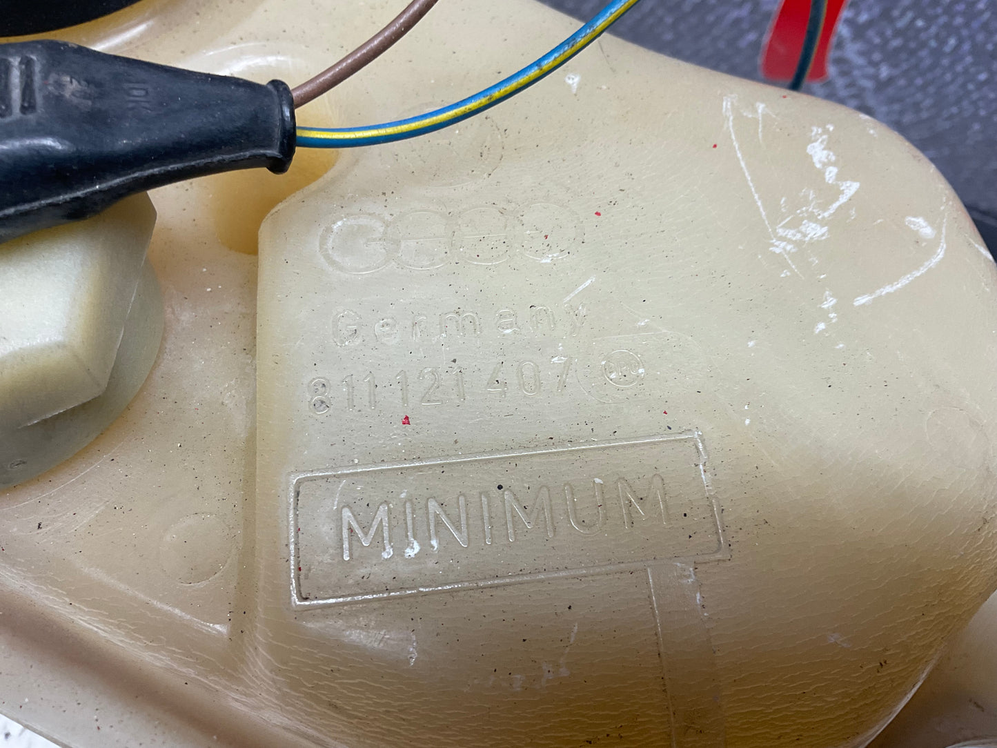 Coolant Expansion Tank Reservoir  811121407  URQ  B2