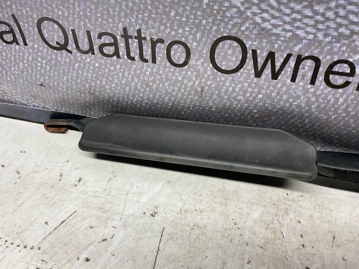Driver Windshield Wiper Arm Left 893955407E B3