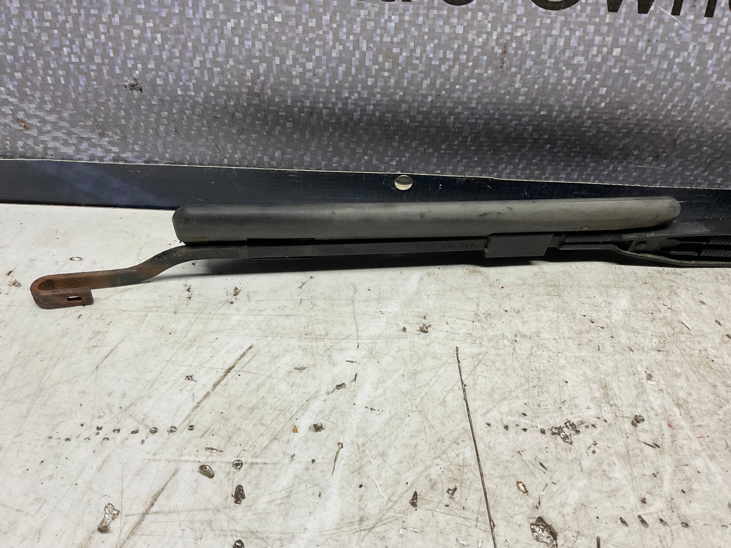 Driver Windshield Wiper Arm Left 893955407E B3