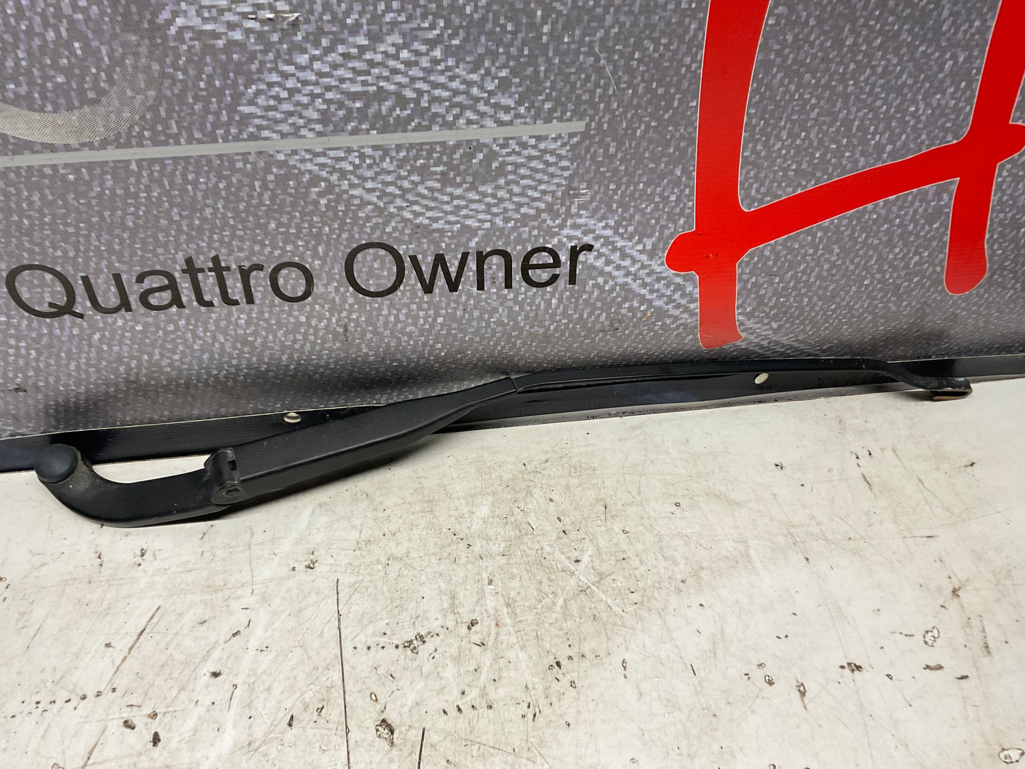 Passenger Windshield Wiper Arm Right 893955407D B3
