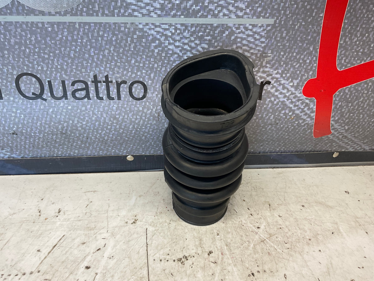 Turbo Intercooler Hose 034145746A  C3