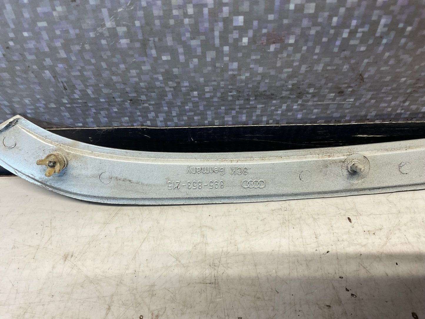 Driver Rear C-Pillar Trim Plate Left 895853215  B3 B4
