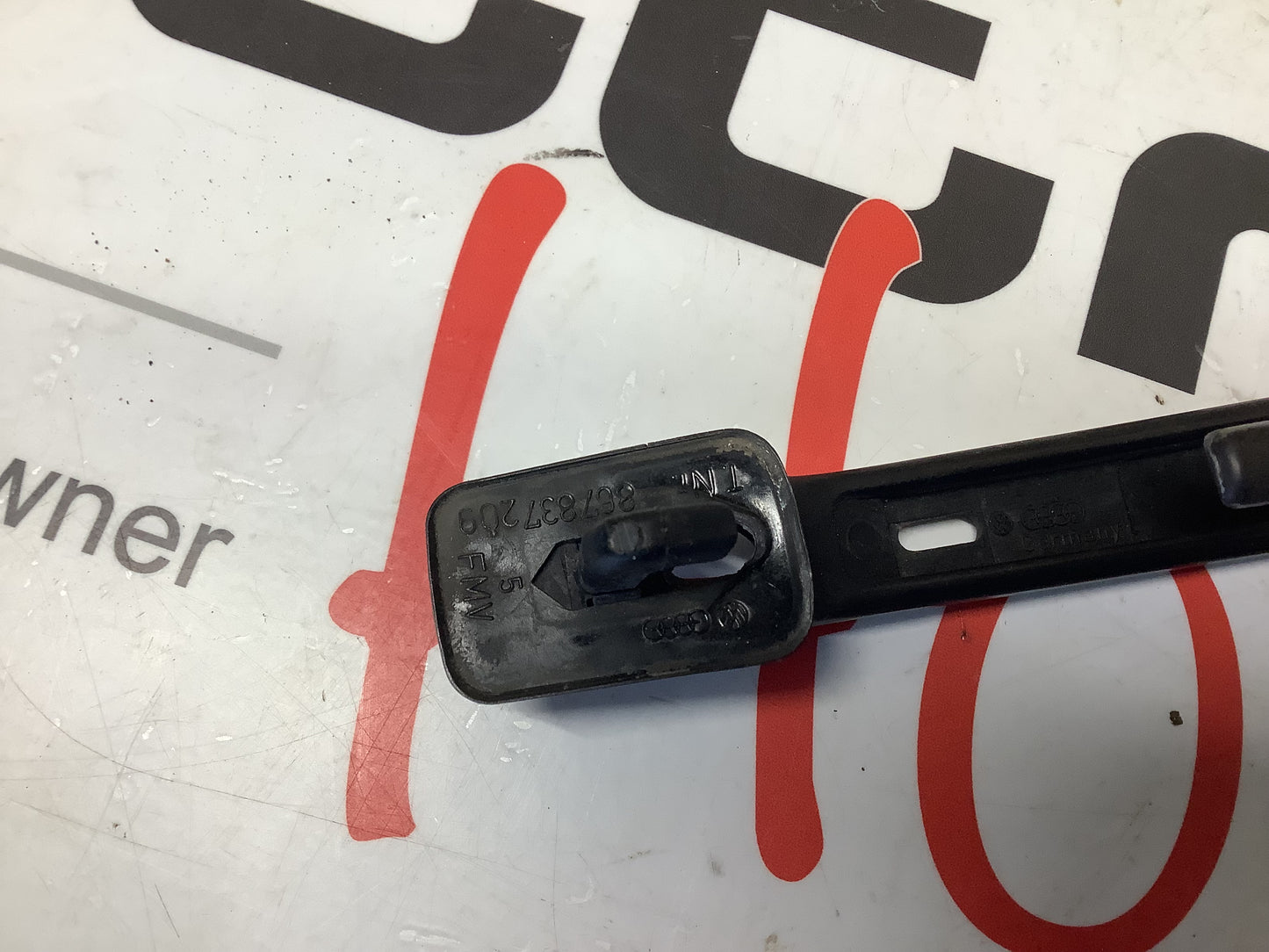 Passenger Door Handle Right 813839206C