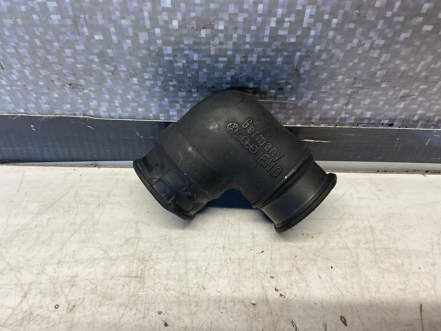Air Intake Elbow Hose 034133997J