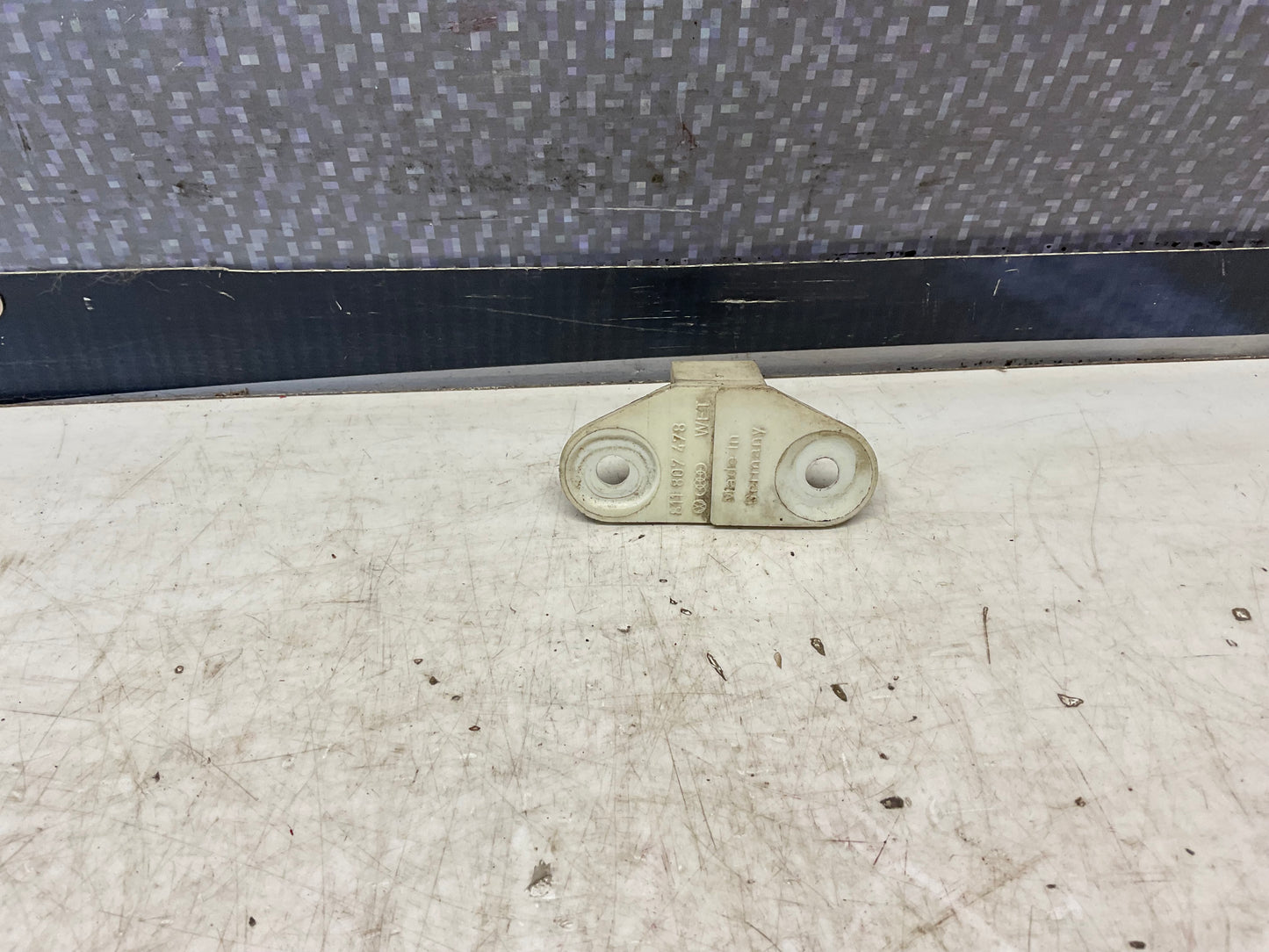 Bumper Attachment Bracket  811807478  B2