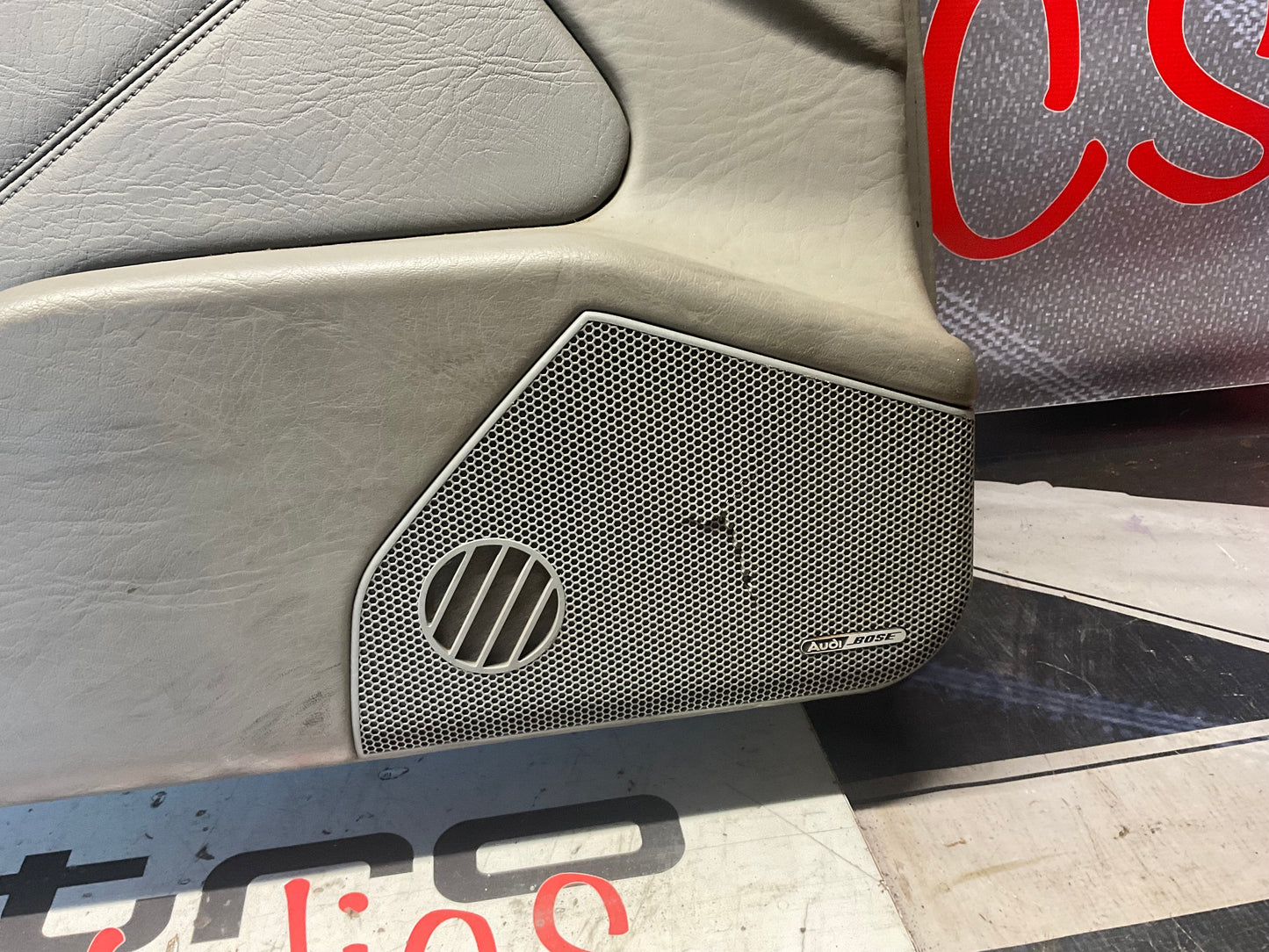 Complete Door Panel Set of 4  443867305/306  C3  D1  Platinum Gray