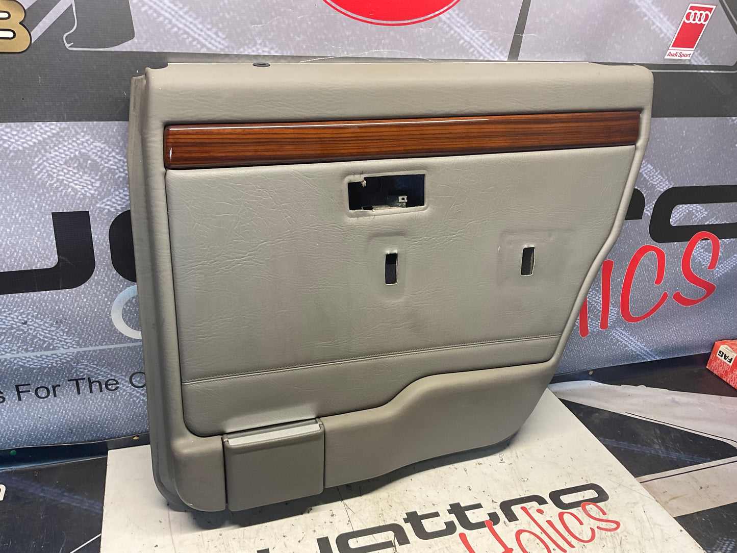 Complete Door Panel Set of 4  443867305/306  C3  D1  Platinum Gray