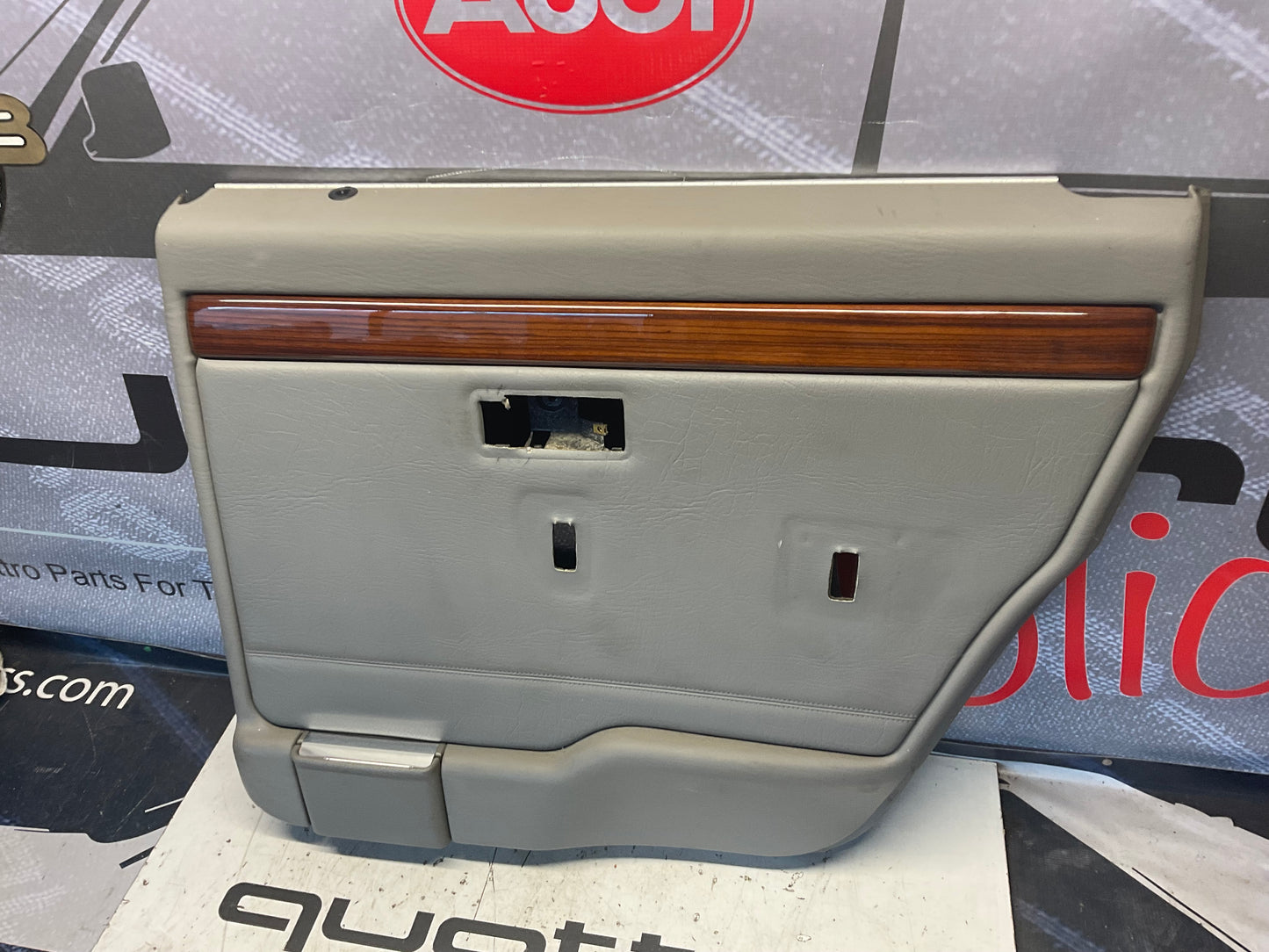 Complete Door Panel Set of 4  443867305/306  C3  D1  Platinum Gray