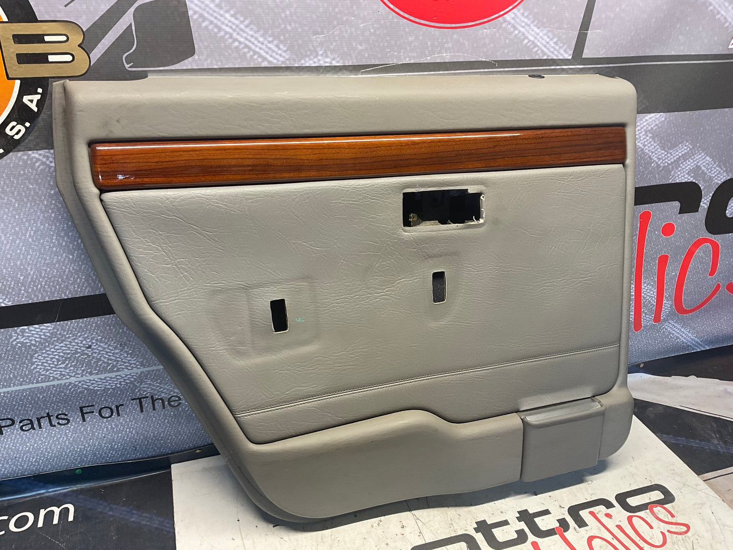 Complete Door Panel Set of 4  443867305/306  C3  D1  Platinum Gray