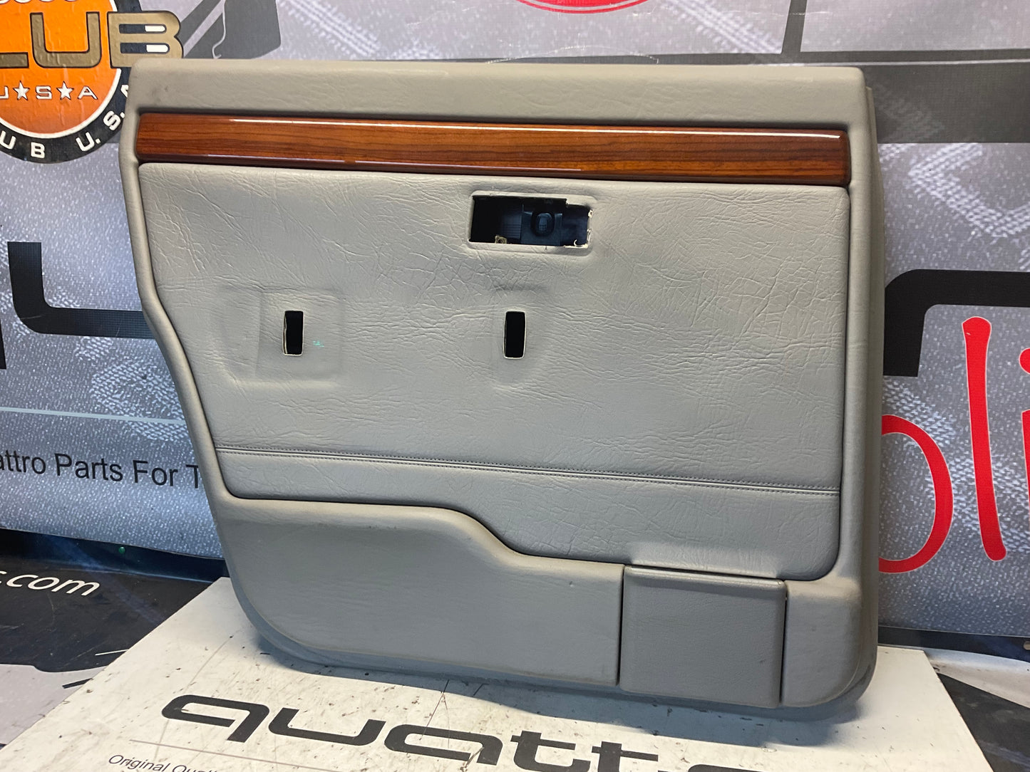 Complete Door Panel Set of 4  443867305/306  C3  D1  Platinum Gray