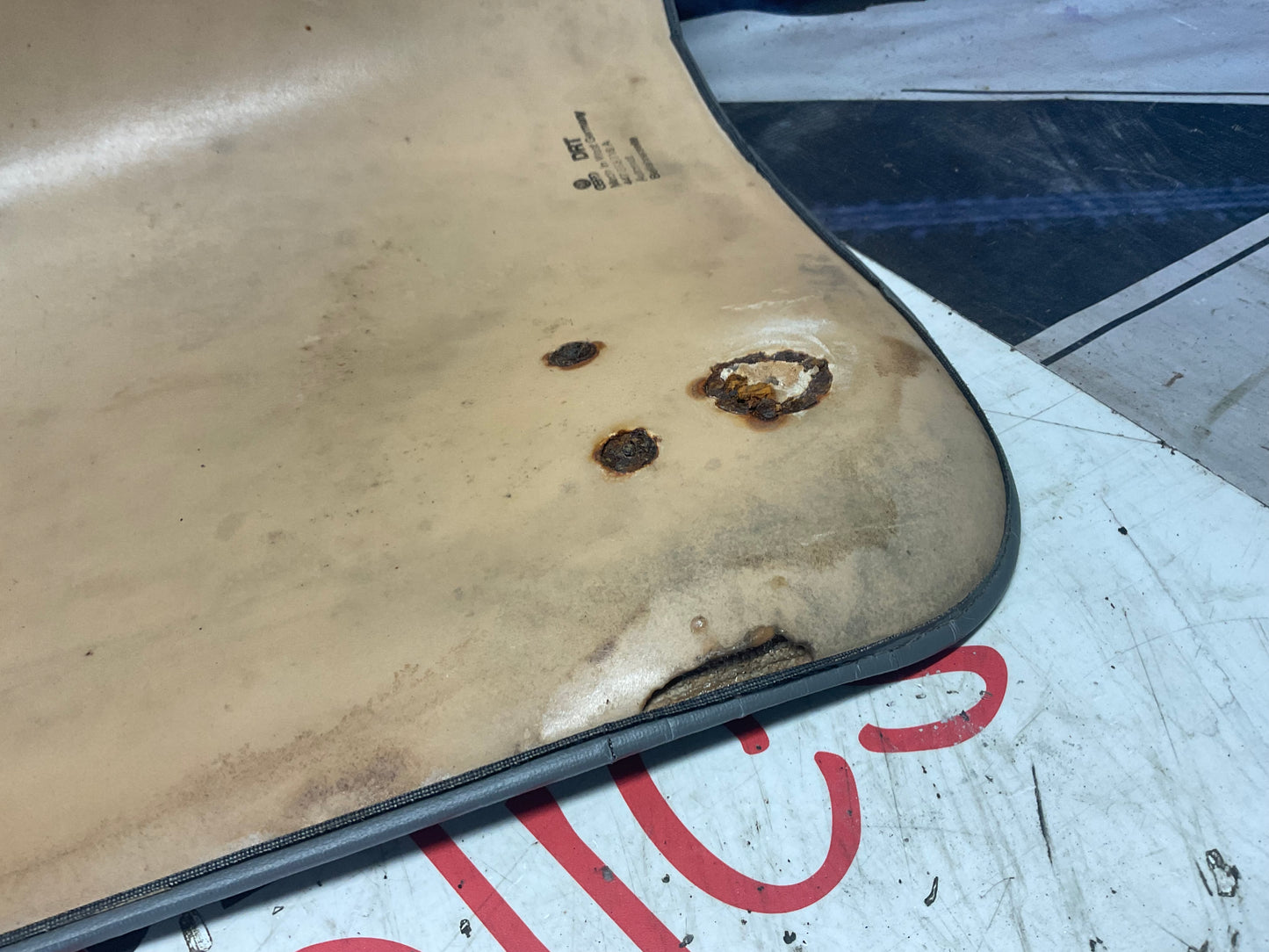Front Passenger Floor Mat 447863718A C3