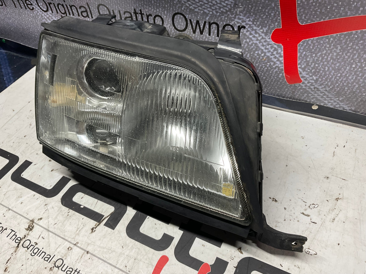 Passenger Headlight Right 4A0941004AT  C4  UrS6