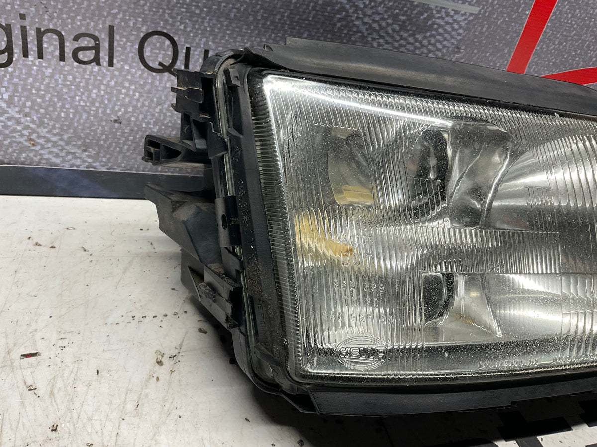 Passenger Headlight Right 4A0941004AT  C4  UrS6