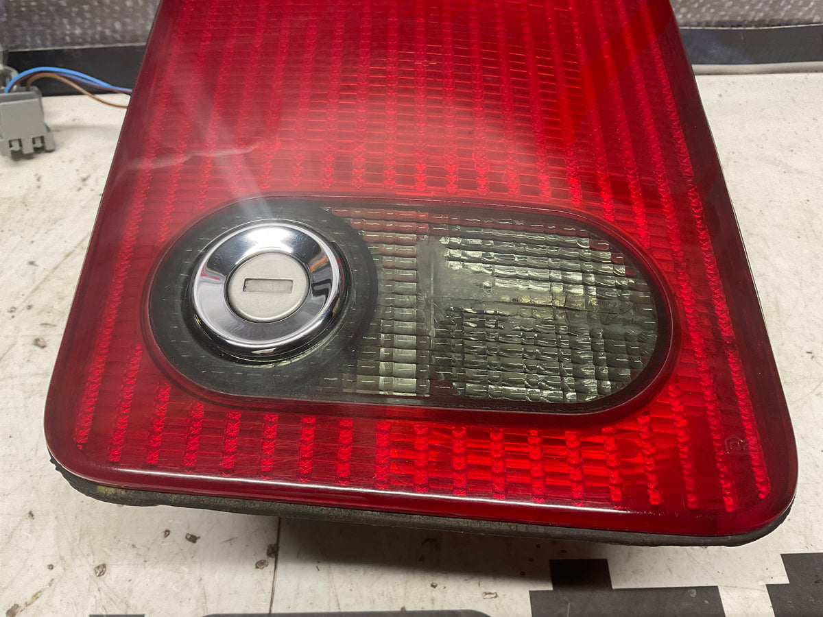 Passenger Side Inner Taillight & Lock Right  4D0945094  D2  A8  S8