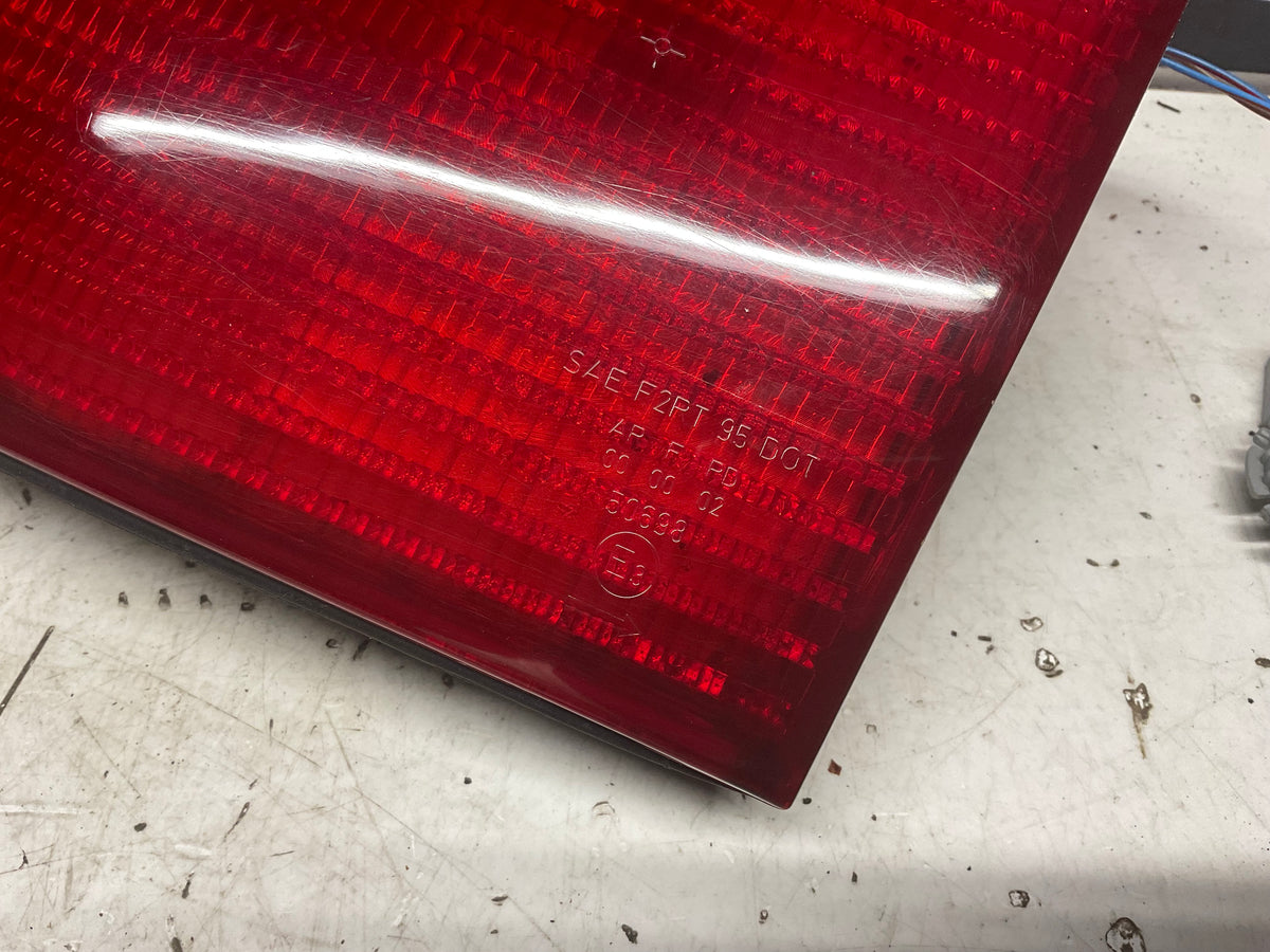 Passenger Side Inner Taillight & Lock Right  4D0945094  D2  A8  S8