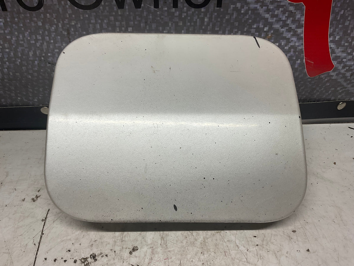 Fuel Tank Cover Lid 895809905  B3 S2