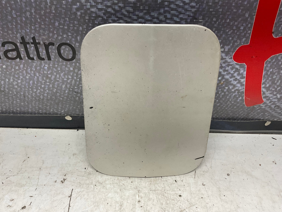 Fuel Tank Cover Lid 895809905  B3 S2