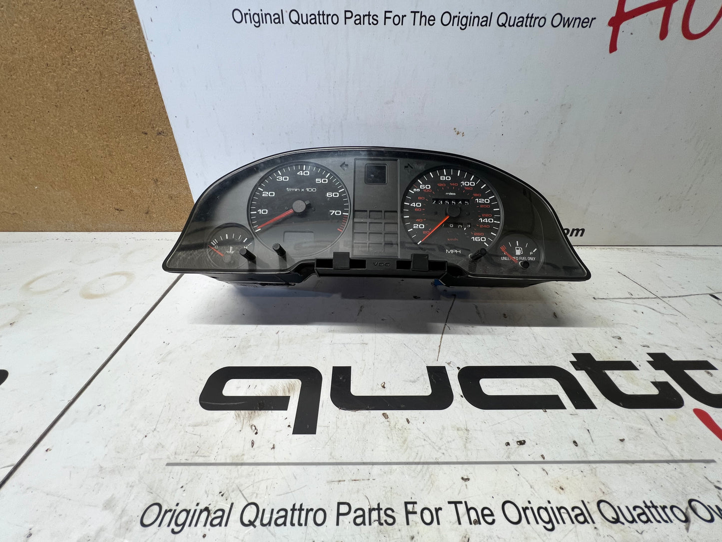 Speedometer / Gauge Cluster 893919035  B3