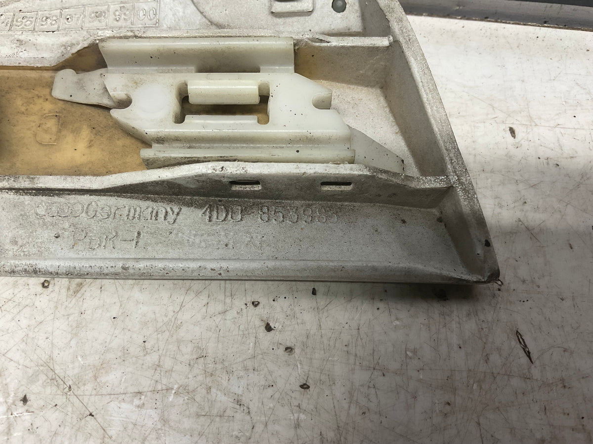Driver Rear Quarter Panel Trim Left  4D0853983  D2