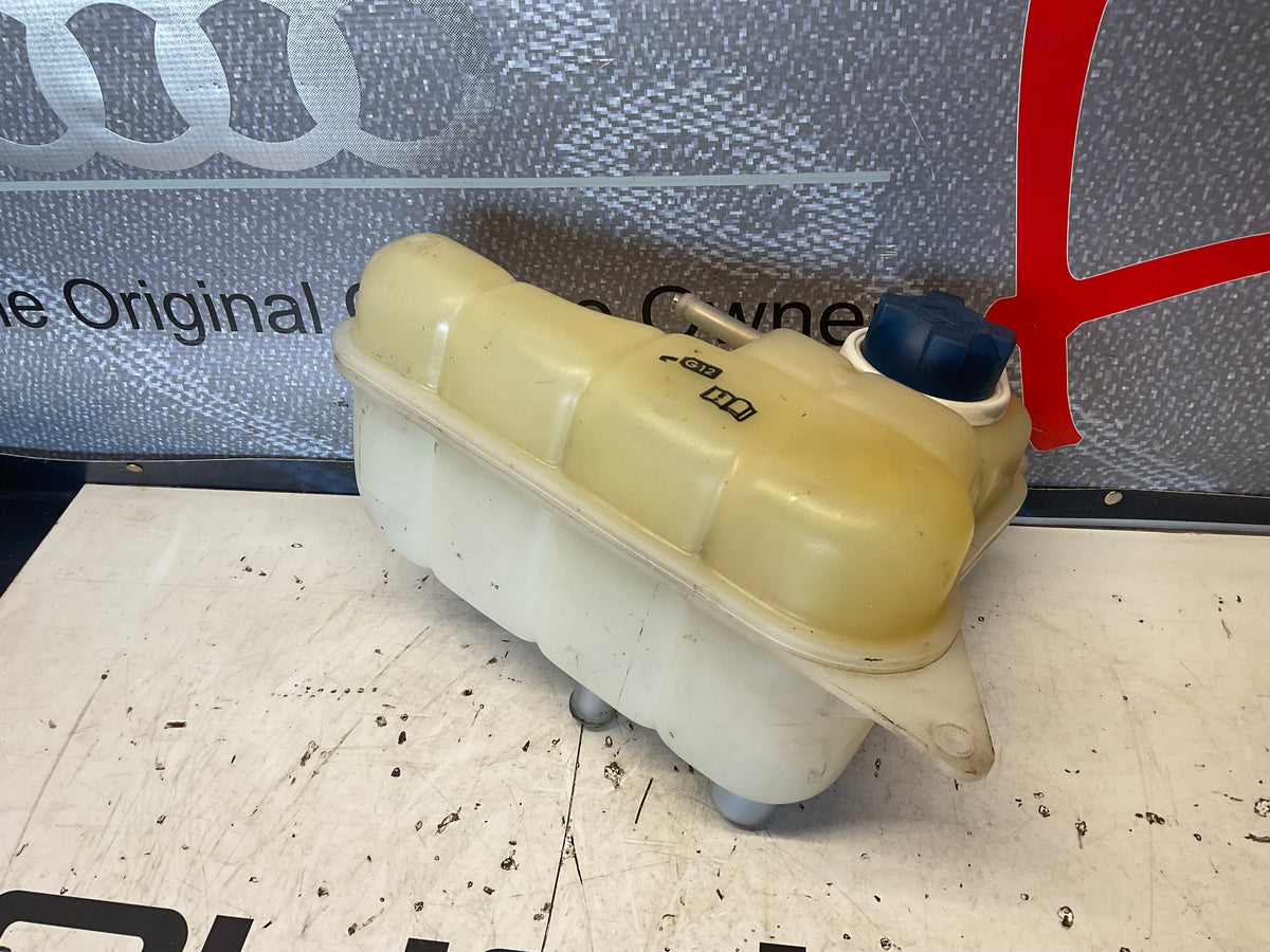 Expansion/ Coolant Tank Reservoir 4D0121403D  D2