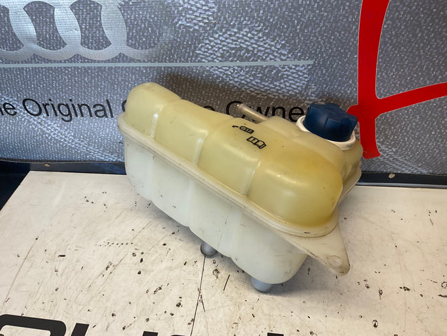 Expansion/ Coolant Tank Reservoir 4D0121403D  D2