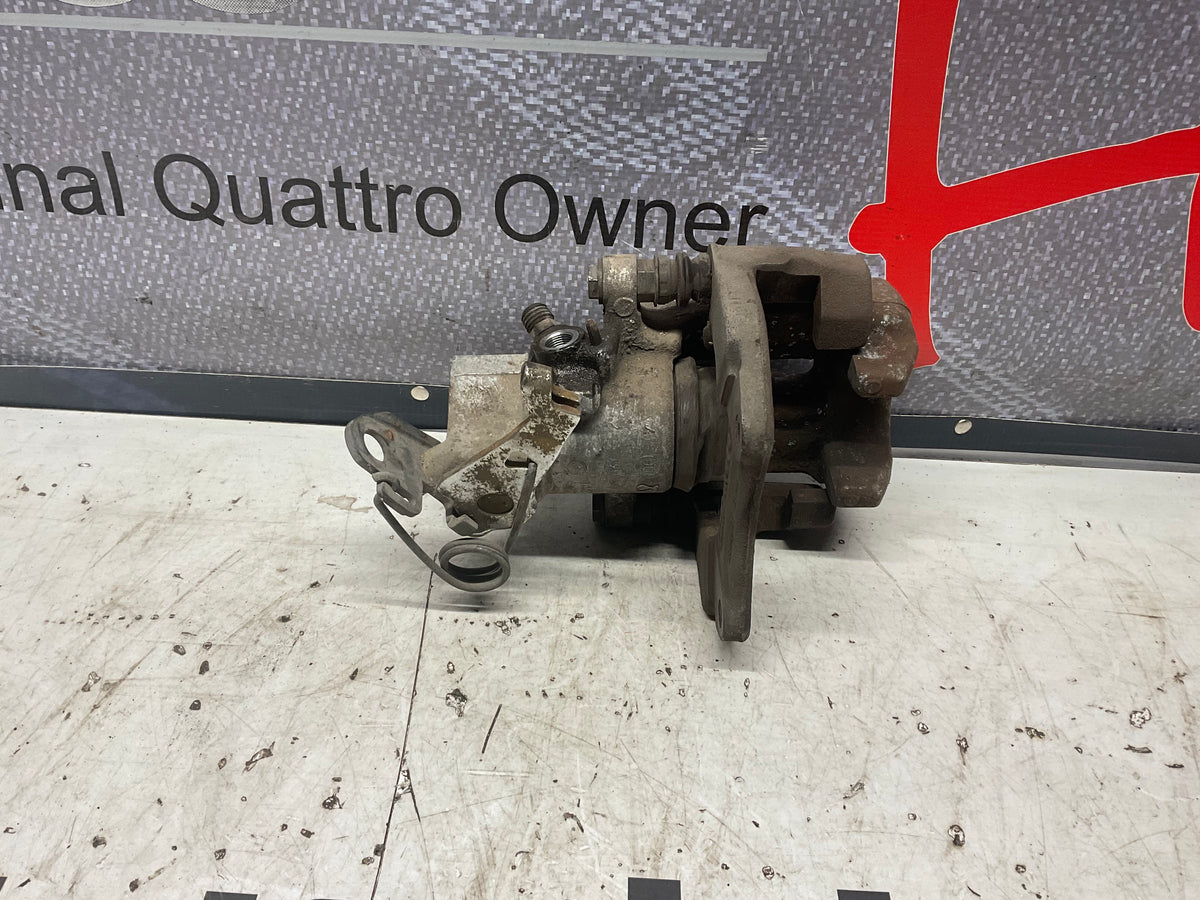 Passenger Rear Brake Caliper Right  4D0615424E  D2  Lucas