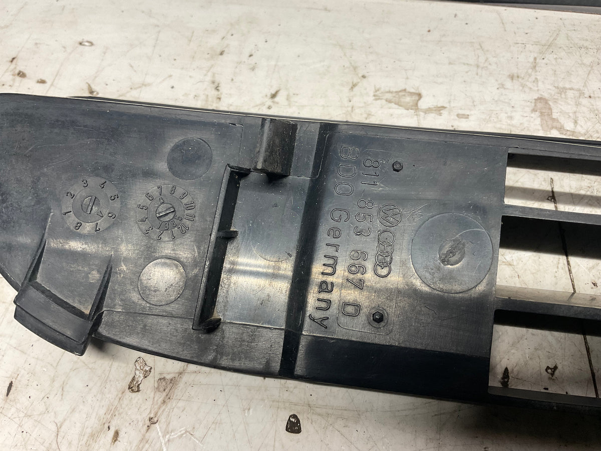 Front Bumper Lower Grill Left 811853667D  B2