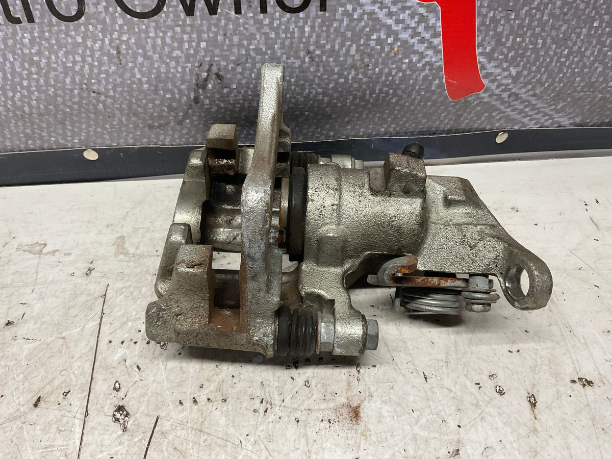 Passenger Rear Brake Caliper Right  853615423AX  B3  Lucas