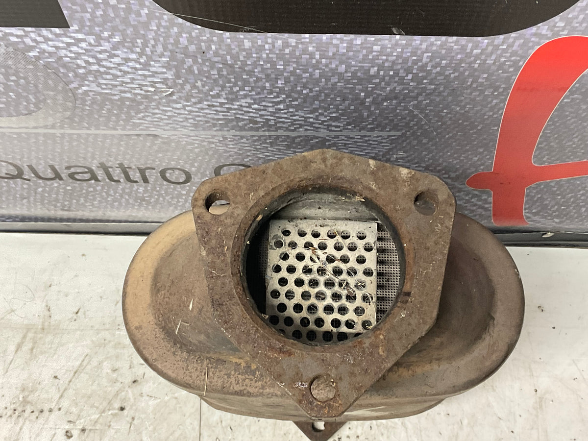 Catalytic Converter  857131701  URQ  B2