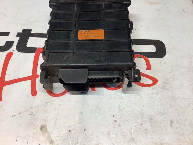 Engine Control Unit 811906264D  Bosch