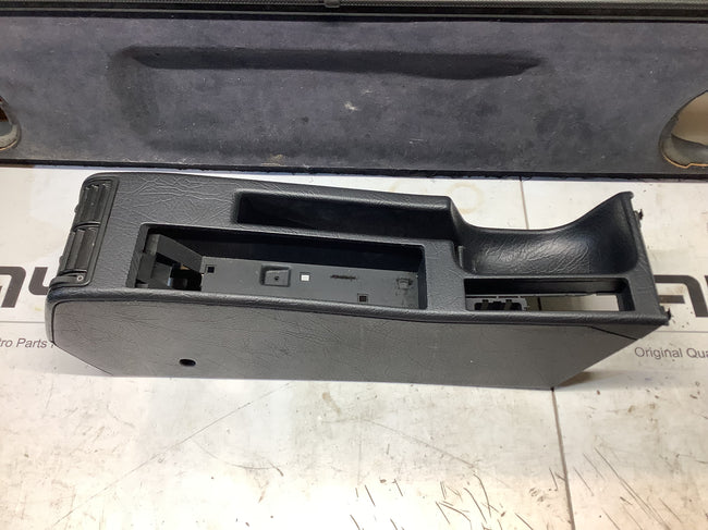 Center Console Black 4A0863201F  S6