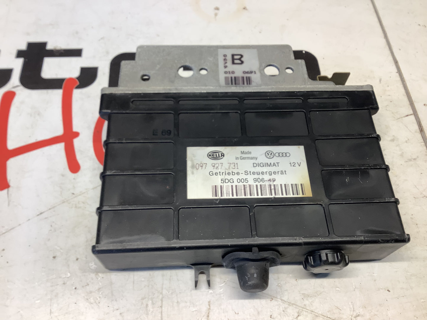 Gearbox Control Unit  5DG005906