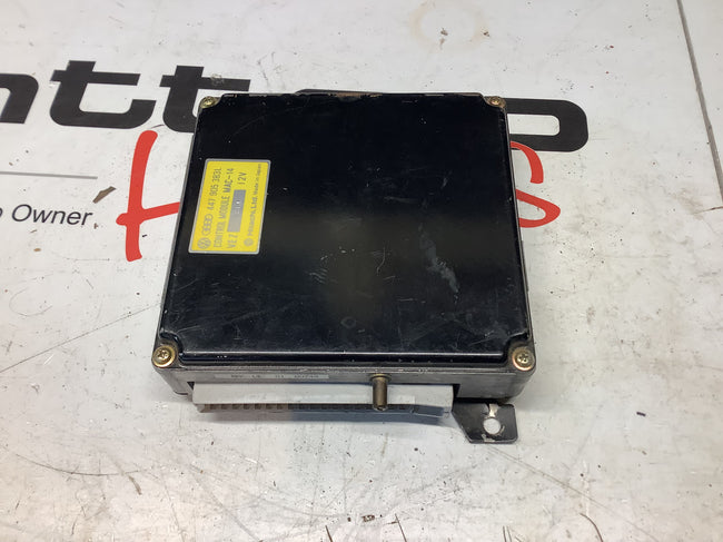 Engine Control Unit  447905383L  MC2