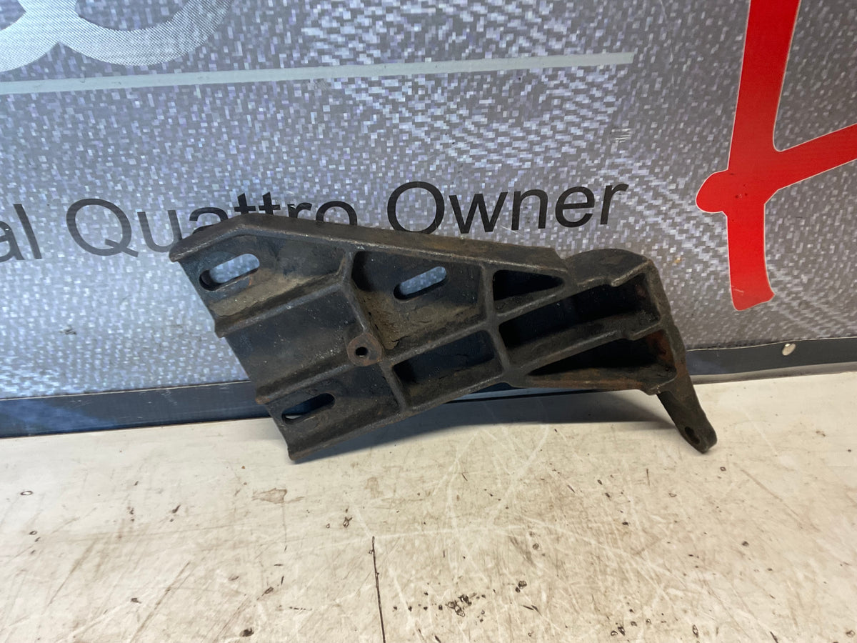 AC Compressor Upper Bracket  035260885F  B2  URQ
