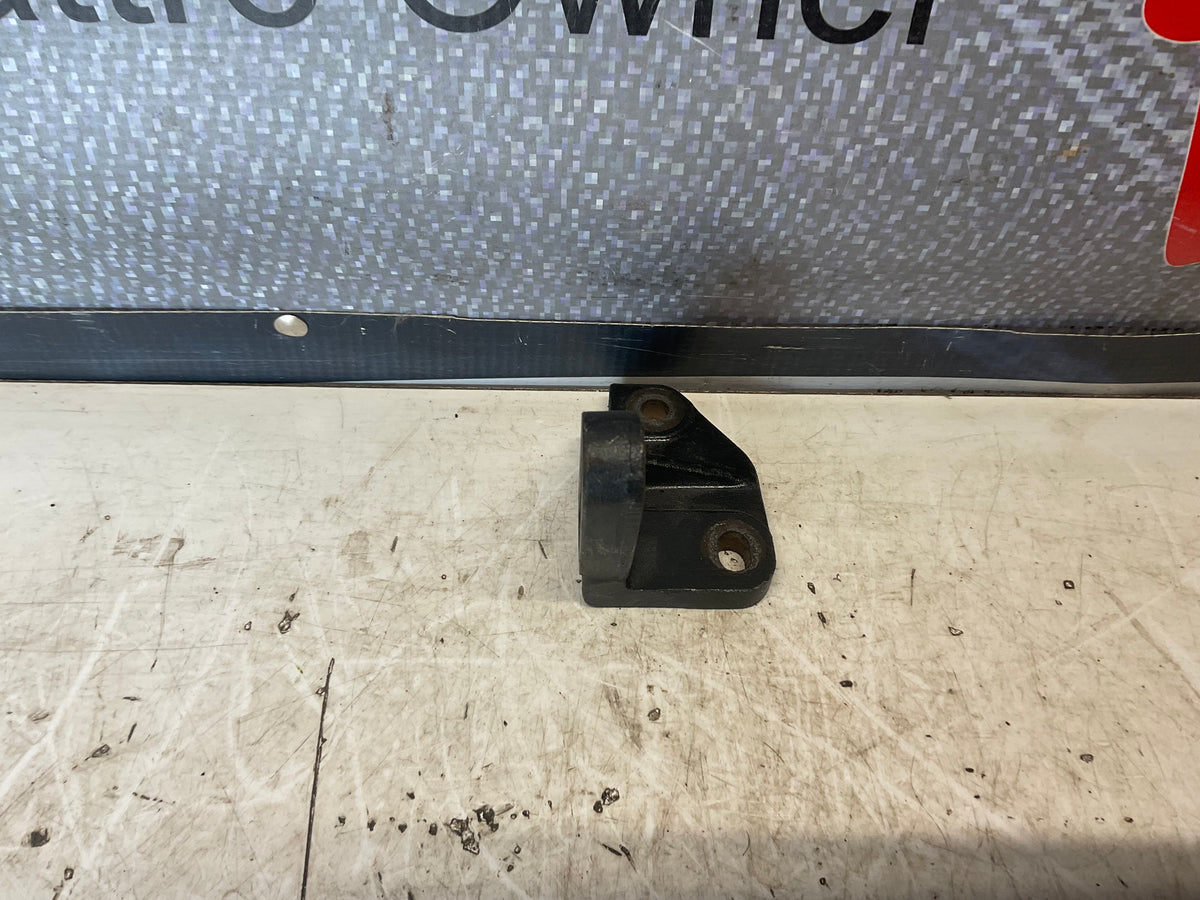 AC Compressor Retaining Bracket  034260853B  B2  URQ