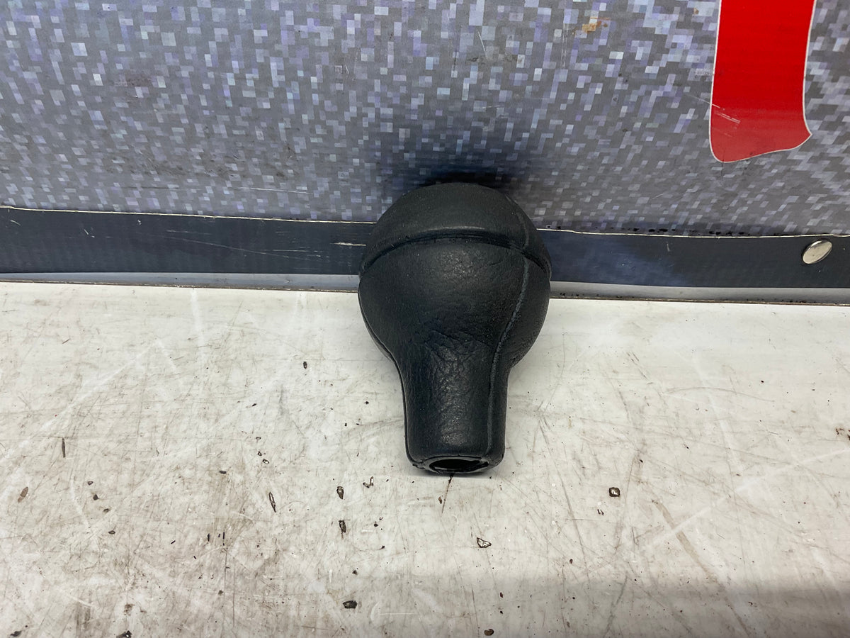 Early Molded 5 Speed Shift Knob B2