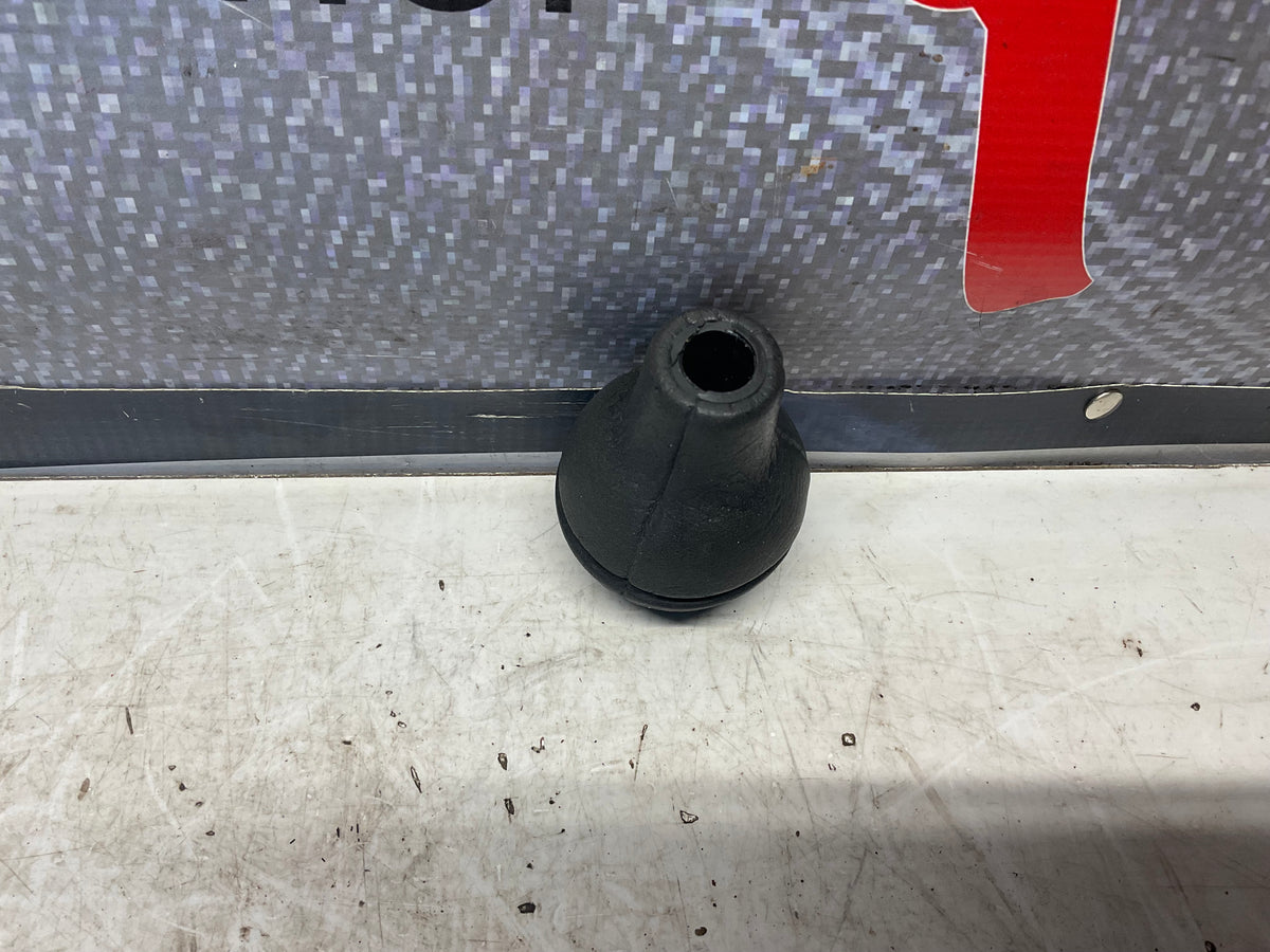 Early Molded 5 Speed Shift Knob B2
