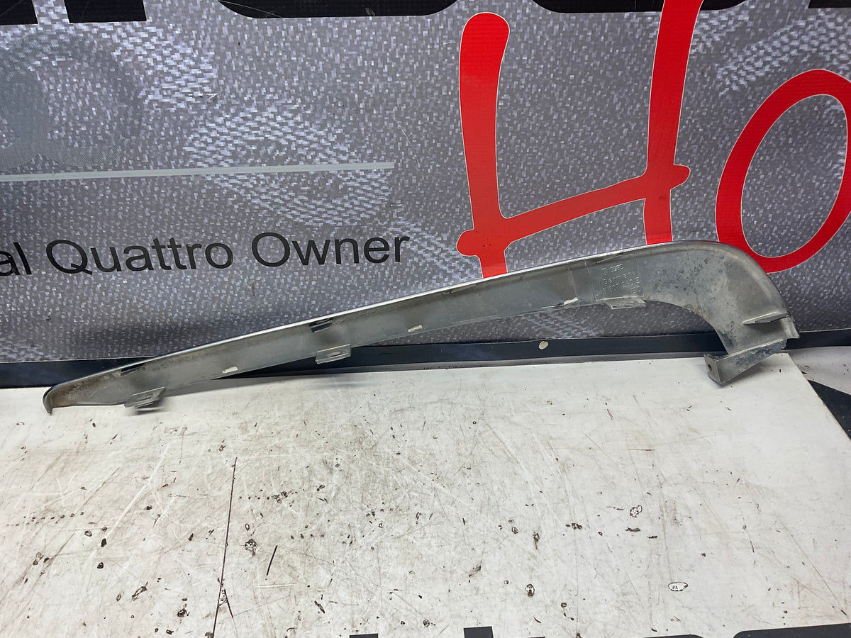 Passenger Front Bumper Trim Right 443807260E C3