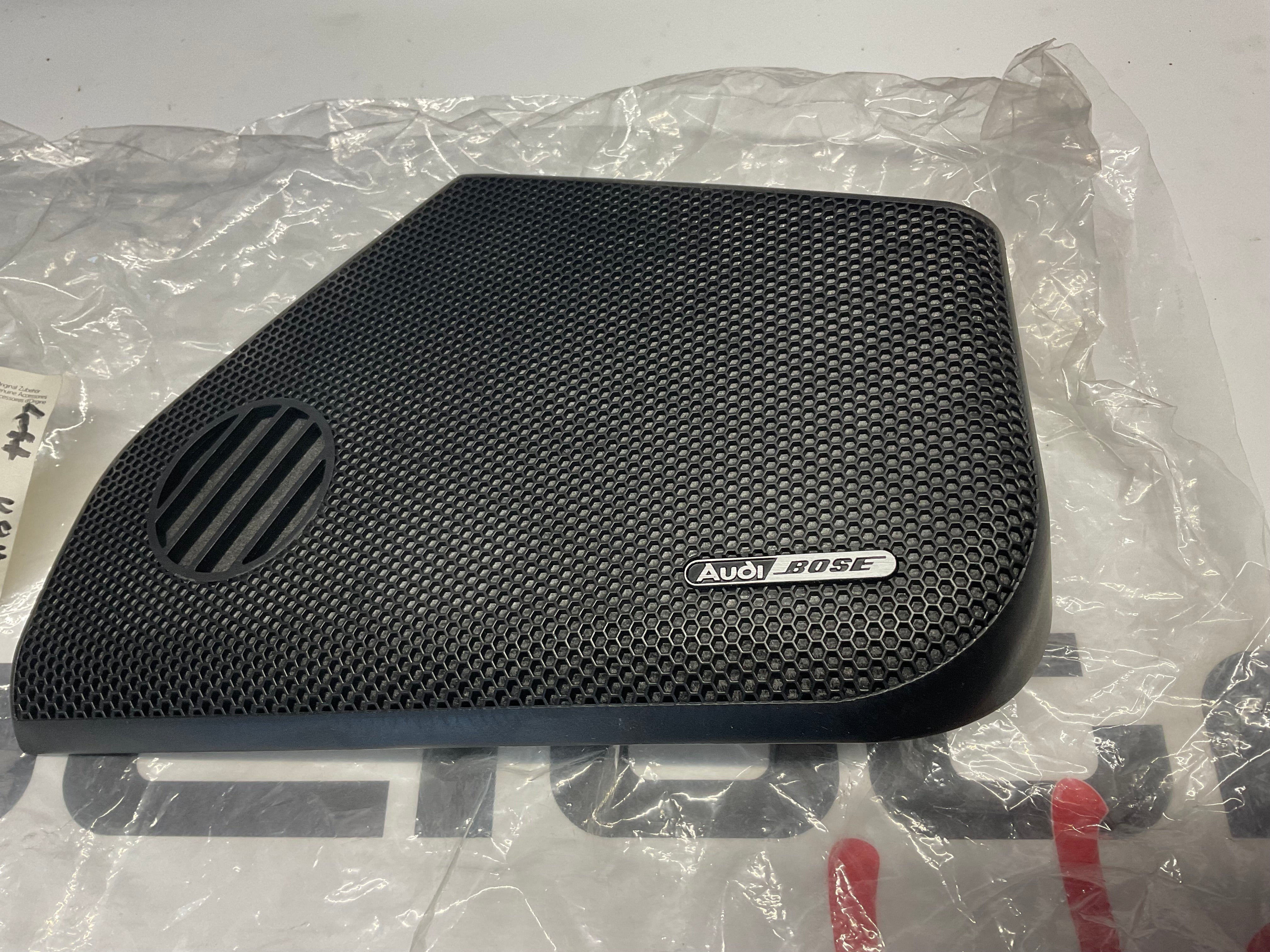 Driver Door Speaker Grille Bose 441035405A V7A NOS – Quattroholics