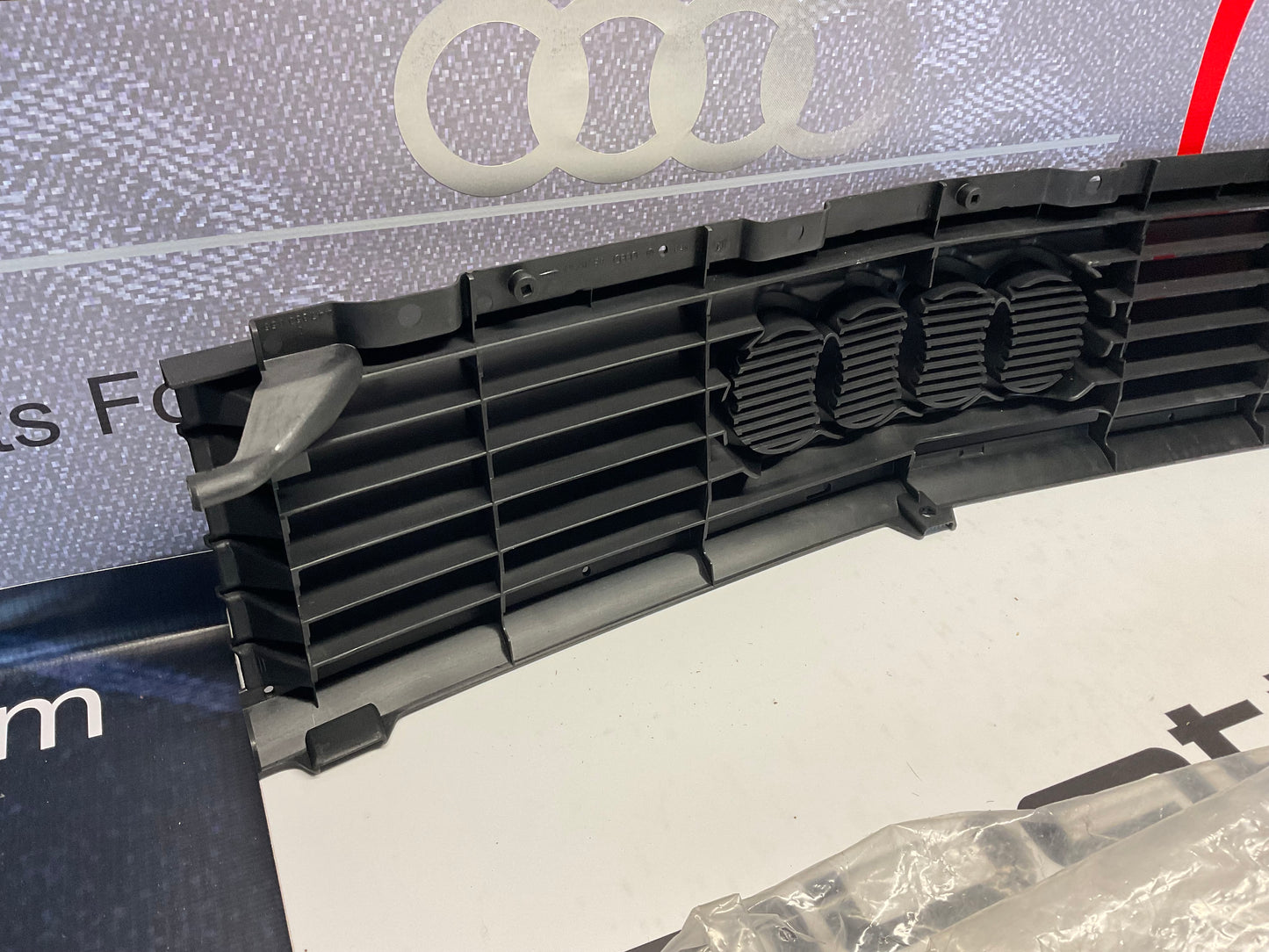 Front Grille 447853655C 01C  NOS