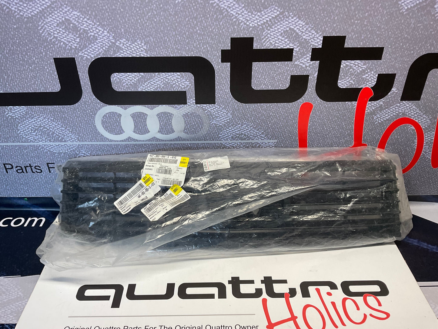 Front Grille 447853655C 01C  NOS