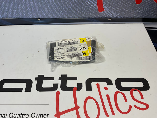 Passenger Fender Trim 443853992C 01C  NOS