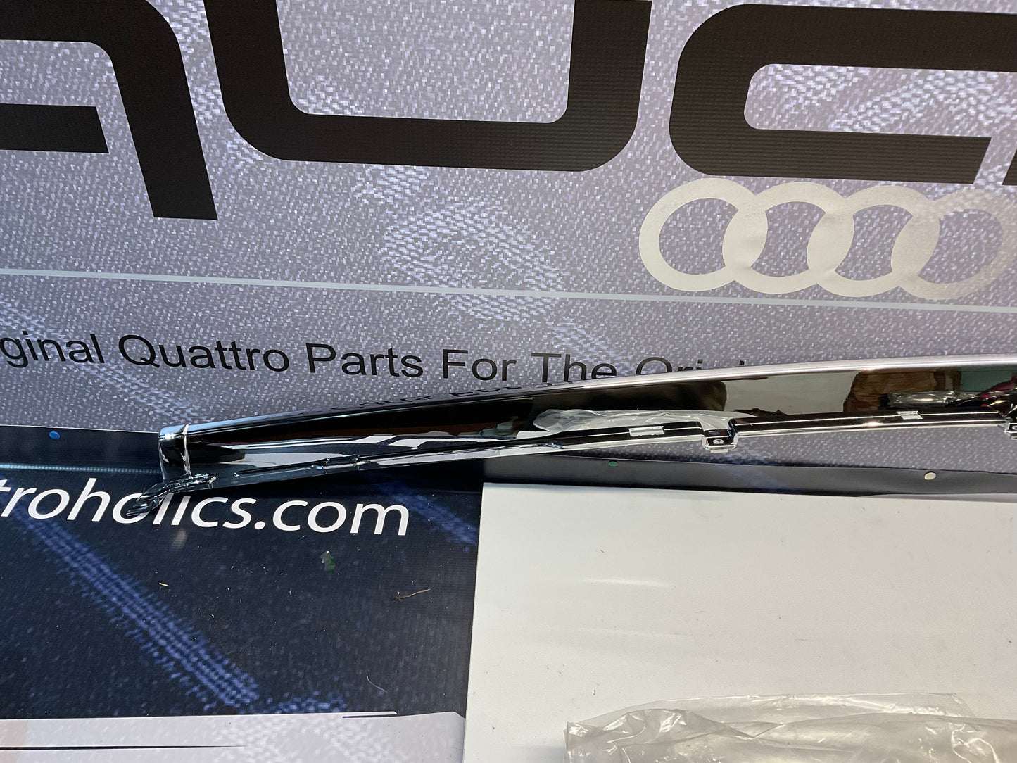 Front Bumper Center Trim 443807243G  NOS