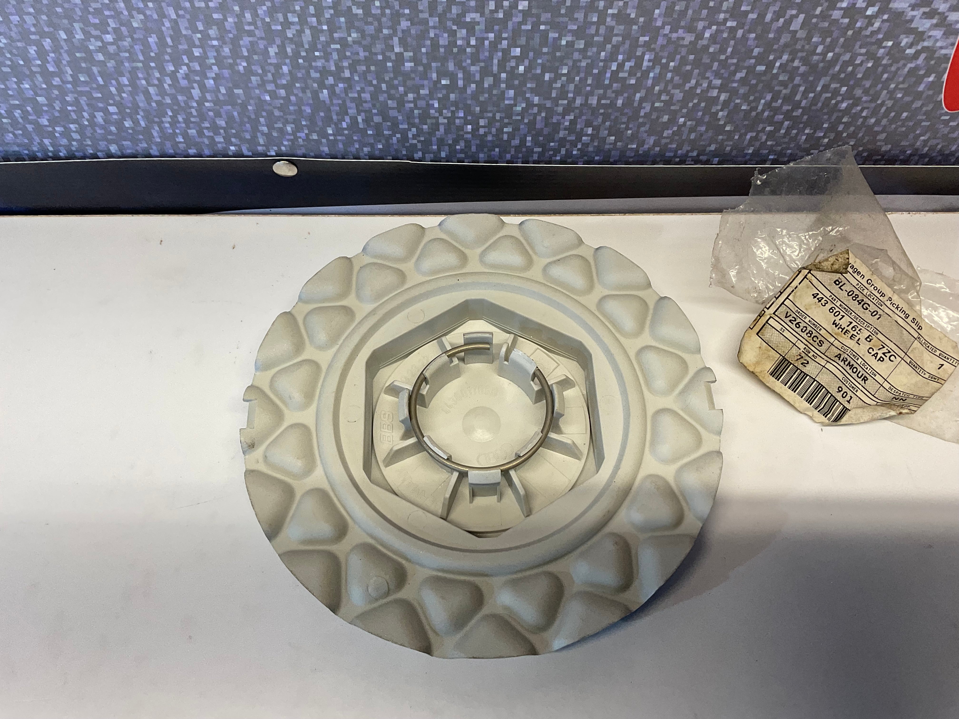 チー Wheel Lug Cover BBS 443601165B NOS – Quattroholics