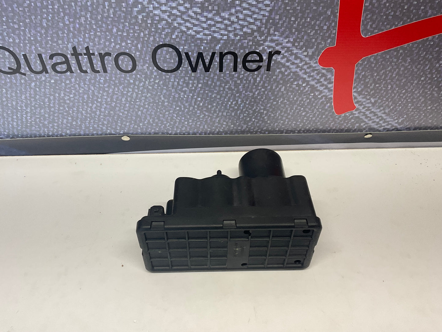 Vacuum Pump Central Locking 443862257C
