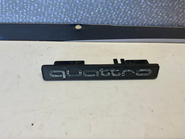 Quattro Grill Emblem Badge 447853736A