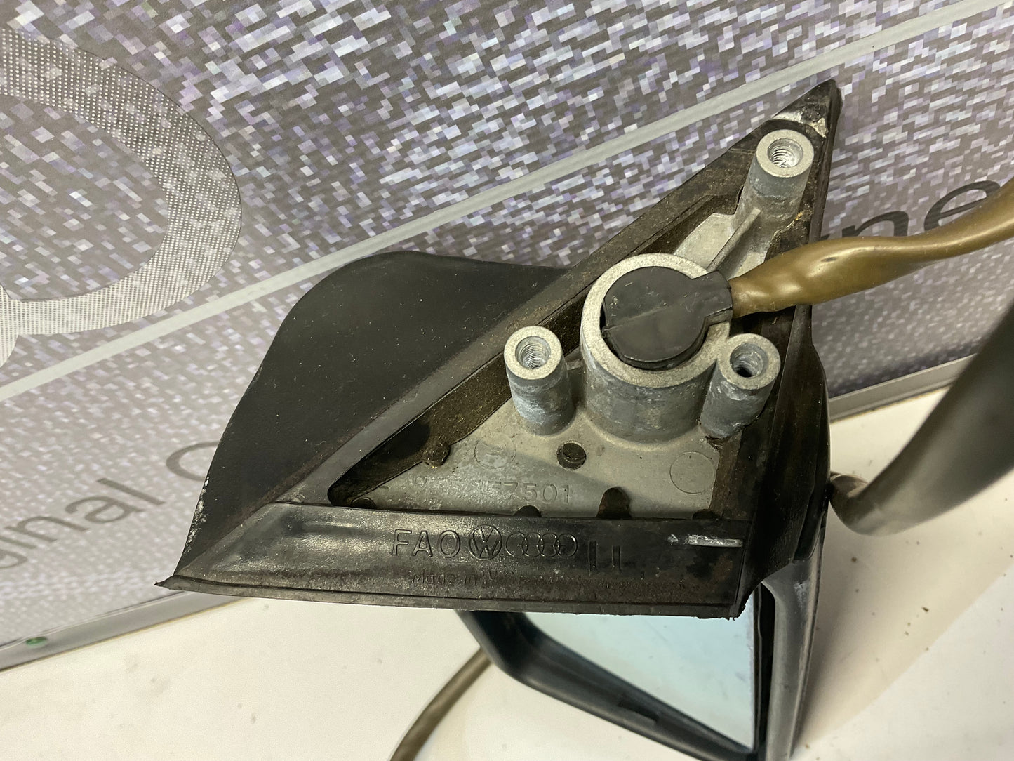 Driver Power Mirror 855857501 B2 URQ