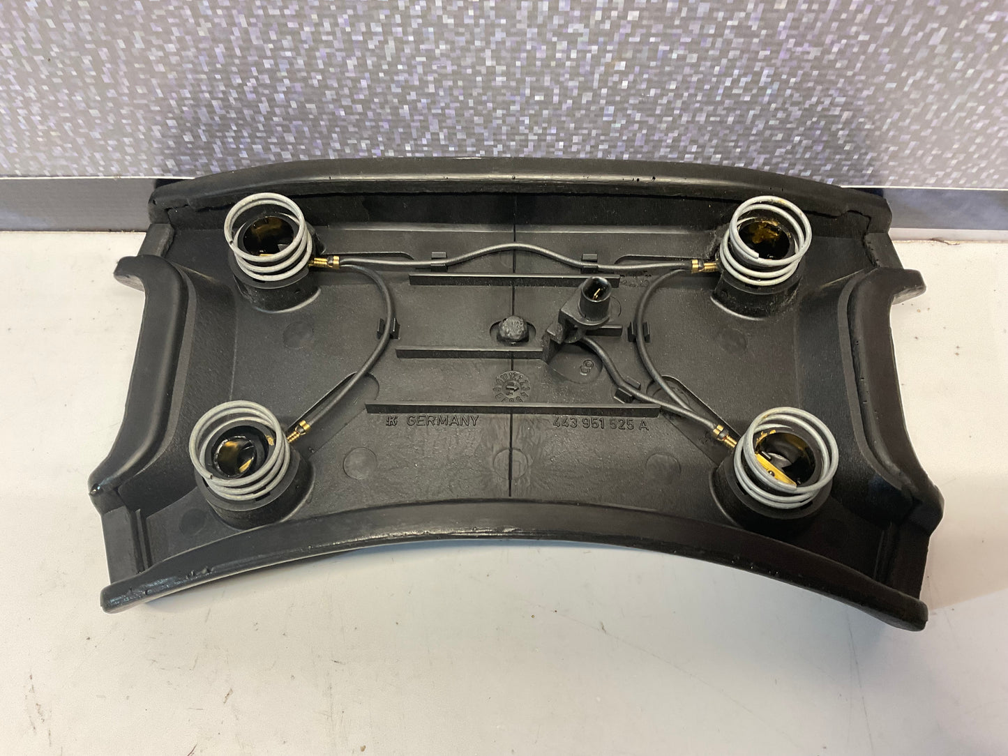 Steering Wheel Center Cover Horn 443951525A