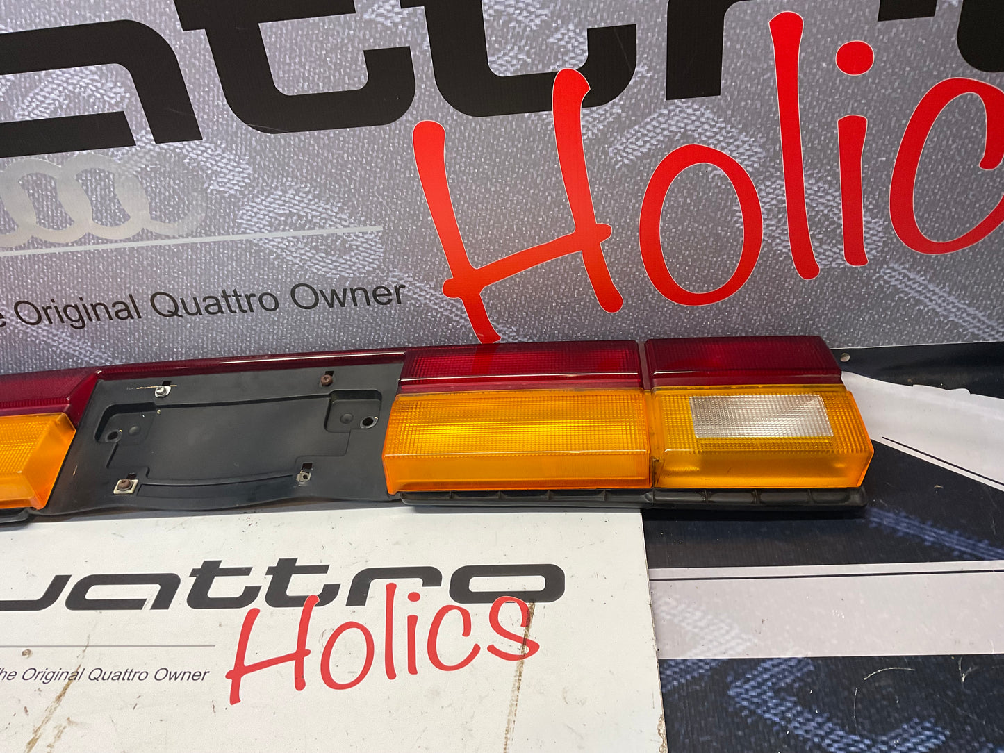 Rear Center Light Panel 447945695D C3