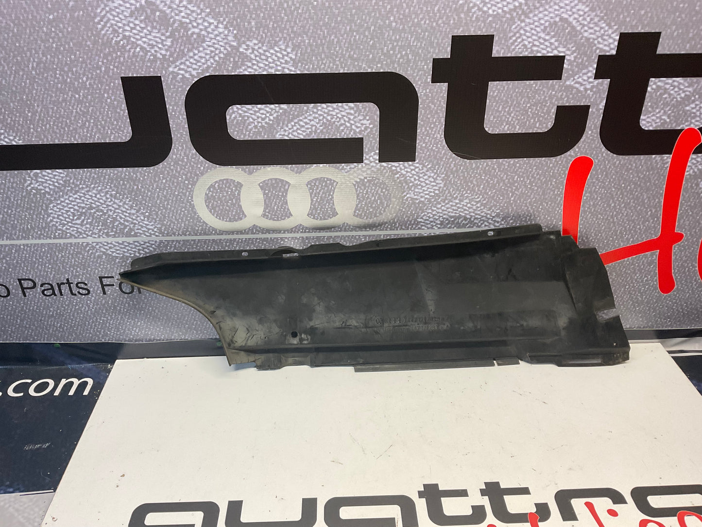 Radiator/Condenser Air Duct Cover 447121293B  C3